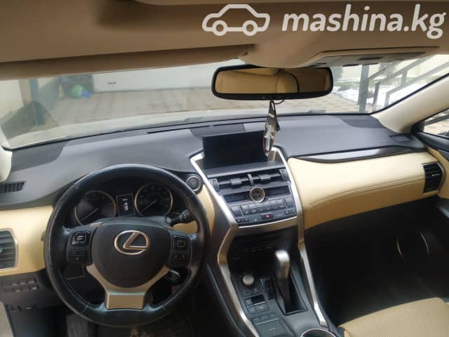 Lexus NX I 200t 2.0 AT 4WD
