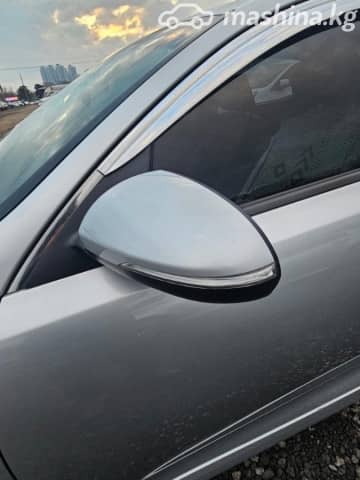 Kia K5 II 2.0 AT