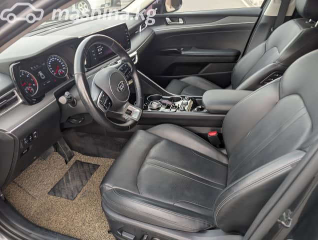 Kia K5 III 2.0 AT