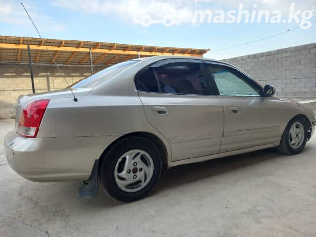 Hyundai Elantra III (XD) 2.0 MT