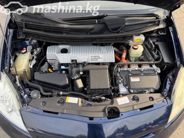 Toyota Prius III Рестайлинг (XW30) 1.8hyb AT