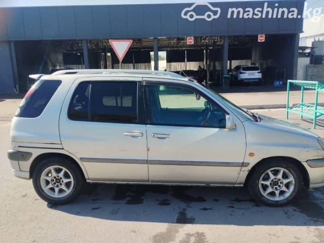 Toyota Raum I 1.5 AT