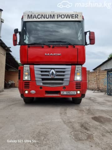 Renault Magnum