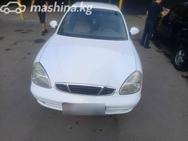 Daewoo Nubira II 1.5 MT