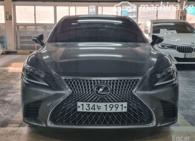 Lexus LS V 500 3.4 AT 4WD