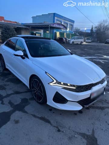 Kia K5 III 1.6 AT