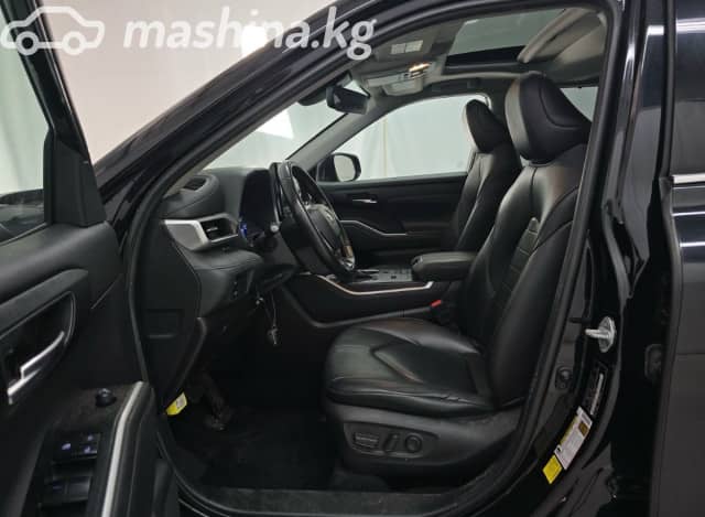 Toyota Highlander IV (U70) 2.5hyb AT 4WD
