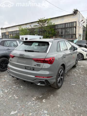 Audi Q3 II (F3)