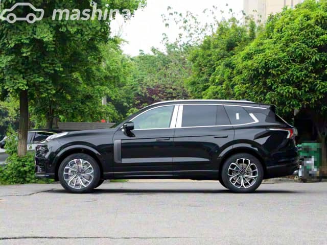 Lynk & Co 09 MHEV 2.0 AT 4WD