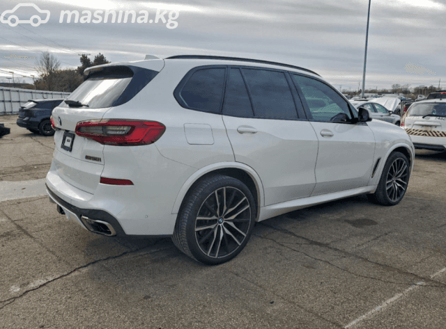 BMW X5 IV (G05/G18) M50i 4.4 AT 4WD