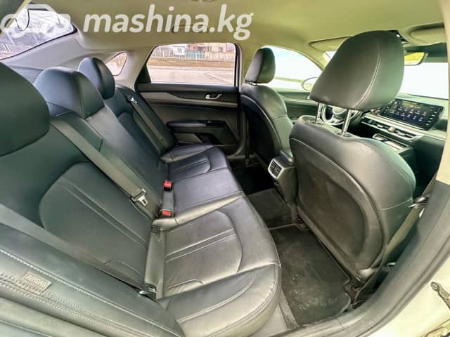 Kia K5 III LPi 2.0 AT