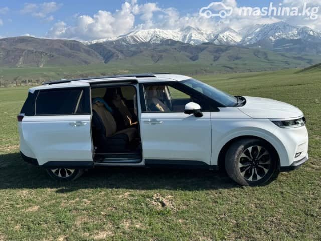 Kia Carnival IV 2.2d AT
