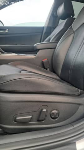 Kia K5 II 2.0 AT