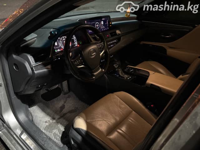 Lexus ES VII