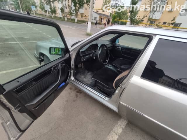 Mercedes-Benz E-Класс I (W124) 320 3.2 AT