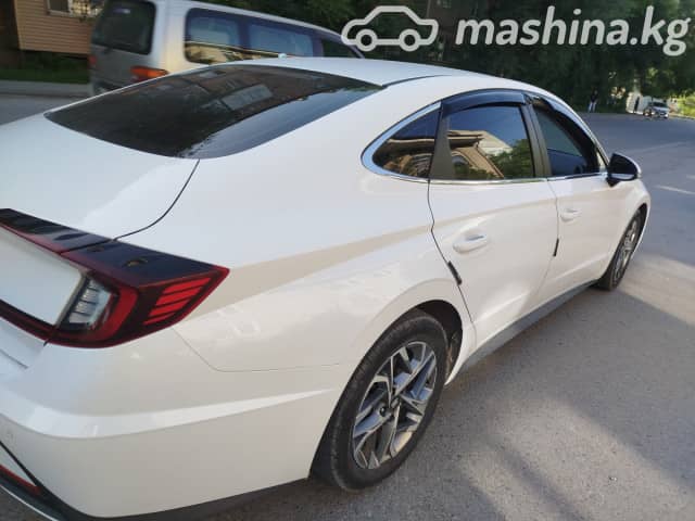 Hyundai Sonata VIII (DN8) 2.0 AT
