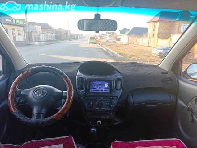 Toyota Yaris Verso 1.3 MT