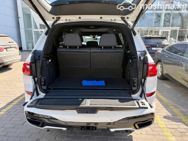 BMW X7 I (G07) M50i 4.4 AT 4WD