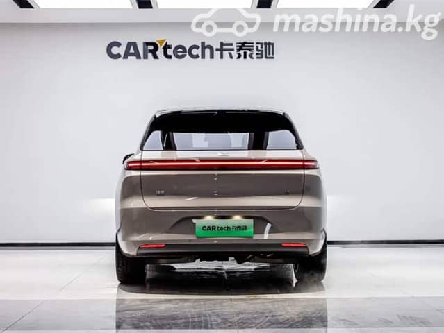LiXiang L6 1.5hyb AT 4WD