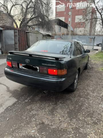 Toyota Camry III (XV10) 2.2 AT