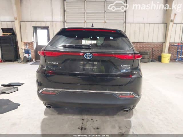 Toyota Venza II 2.5hyb CVT 4WD