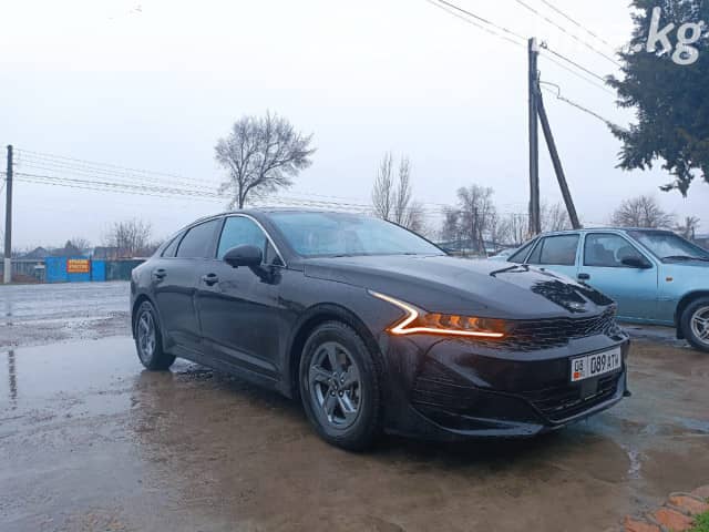 Kia K5 III 1.6 AT