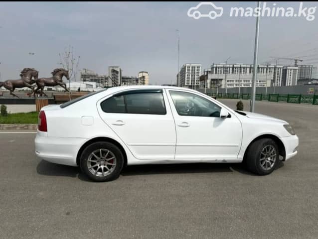 Skoda Octavia II (A5) Рестайлинг 1.6 MT