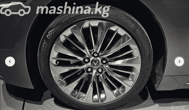 Lexus LS V 500 3.4 AT 4WD
