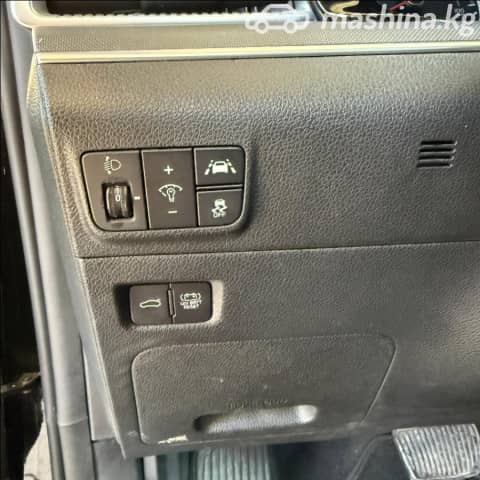 Kia K5 III 2.0hyb AT