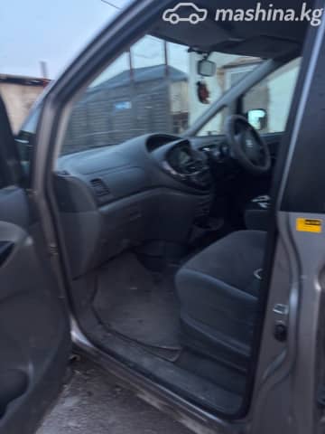 Toyota Estima II Рестайлинг 2.4 AT