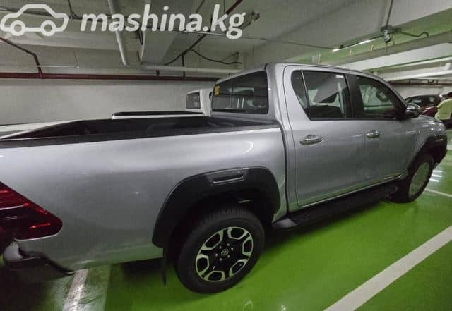 Toyota Hilux VIII Рестайлинг 2.4d AT 4WD
