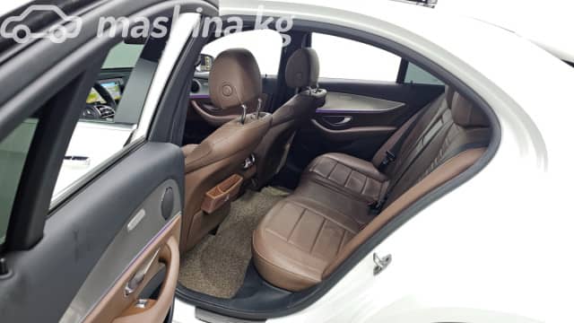 Mercedes-Benz E-Класс V (W213, S213, C238) 300 2.0 AT