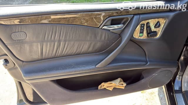 Mercedes-Benz E-Класс II (W210, S210) 320 3.2 AT