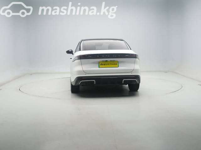 Geely Galaxy L6 125 km 1.5hyb AT