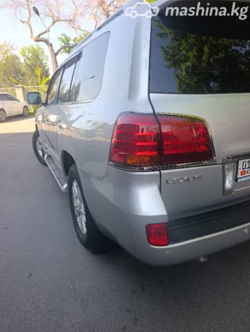 Lexus LX III 570 5.7 AT 4WD