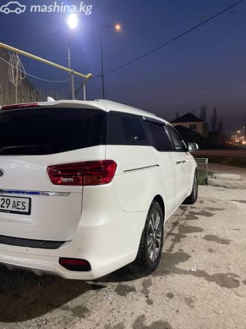 Kia Carnival III 2.2d AT