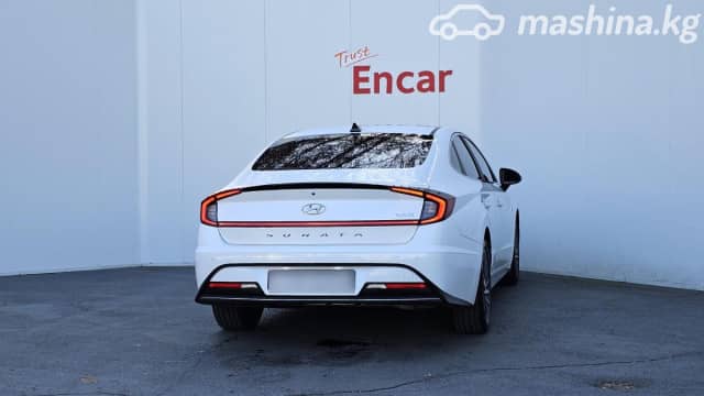 Hyundai Sonata VIII (DN8) 2.0hyb AT
