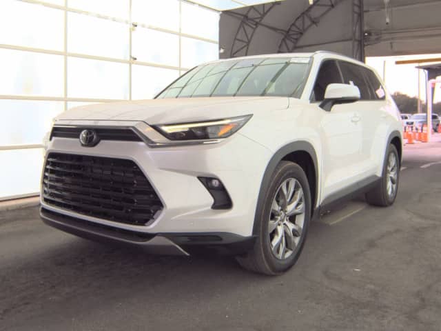 Toyota Grand Highlander 2.5hyb CVT 4WD