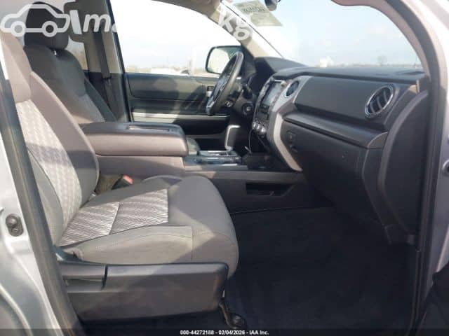 Toyota Tundra II Рестайлинг CrewMax 5.7 AT 4WD