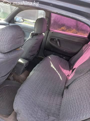 Mazda Cronos 1.8 MT