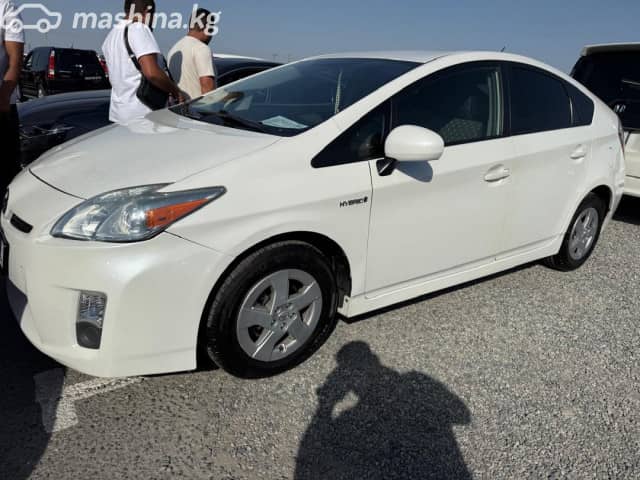 Toyota Prius III Рестайлинг (XW30) 1.8hyb AT