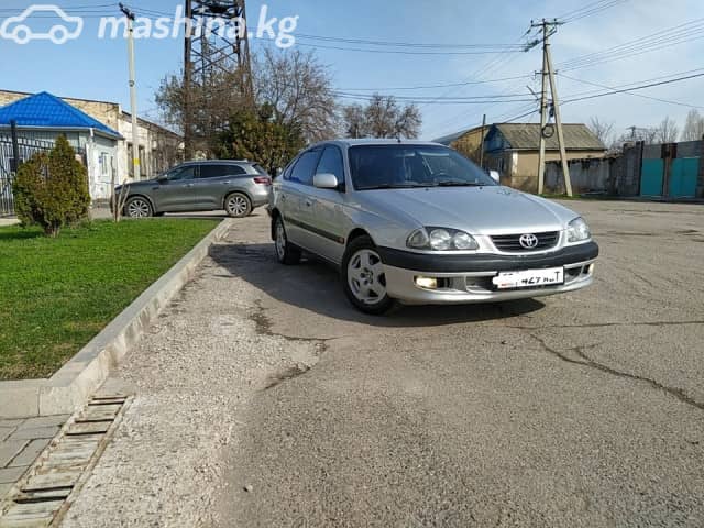 Toyota Avensis I 1.8 MT