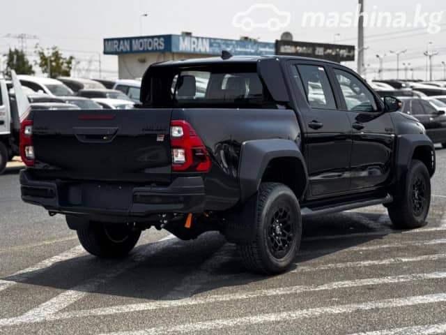Toyota Hilux VIII Рестайлинг 2.8d AT 4WD