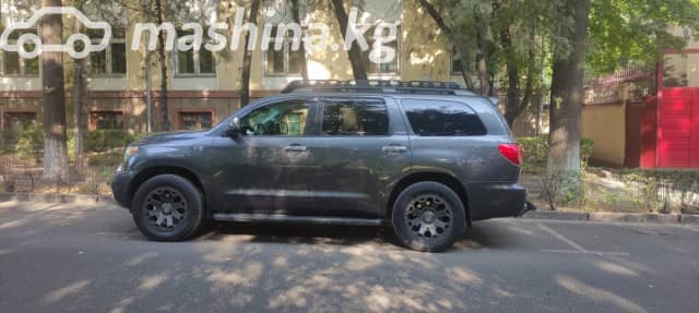 Toyota Sequoia II