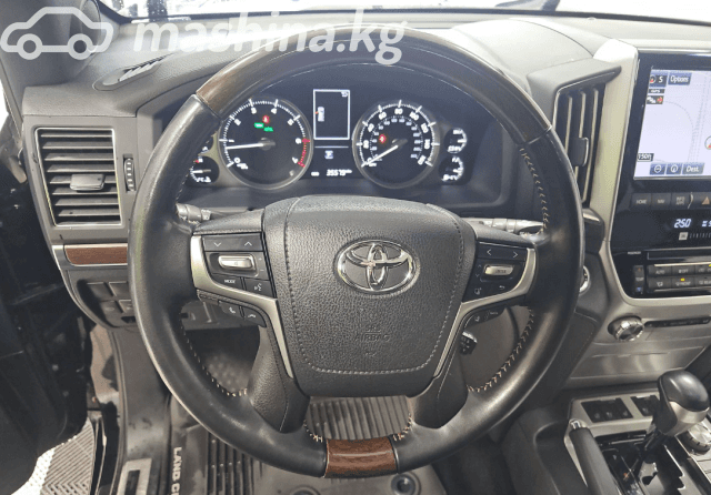 Toyota Land Cruiser 200 Series Рестайлинг 2 5.7 AT 4WD