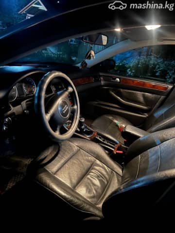 Audi A6 II (C5) Рестайлинг 2.4 MT