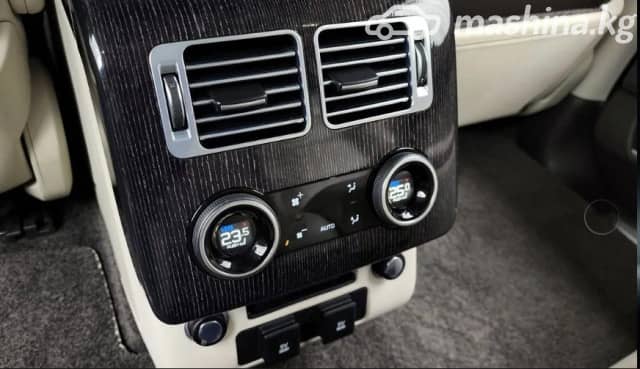 Land Rover Range Rover IV Рестайлинг 4.4d AT 4WD