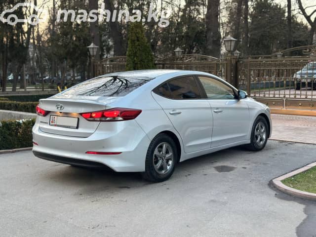 Hyundai Avante VI 1.6 AT