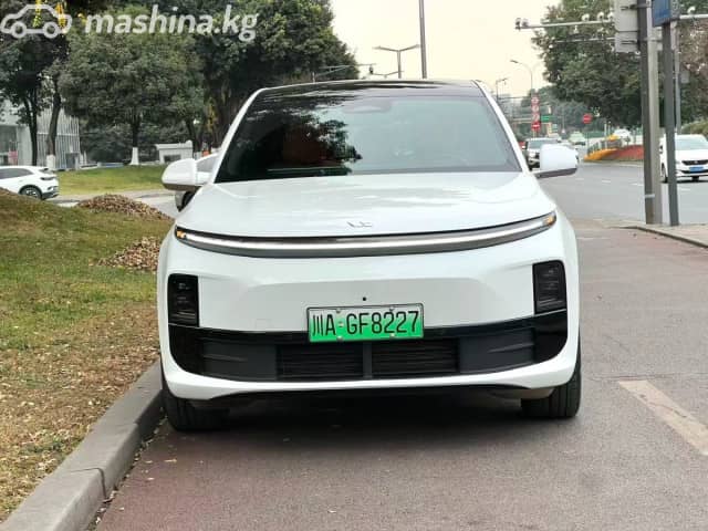LiXiang L7 Рестайлинг 1.5hyb AT 4WD