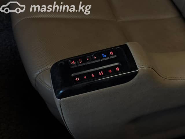 Kia Carnival III 2.2d AT